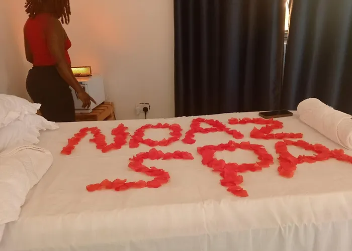 Noaz Hotel