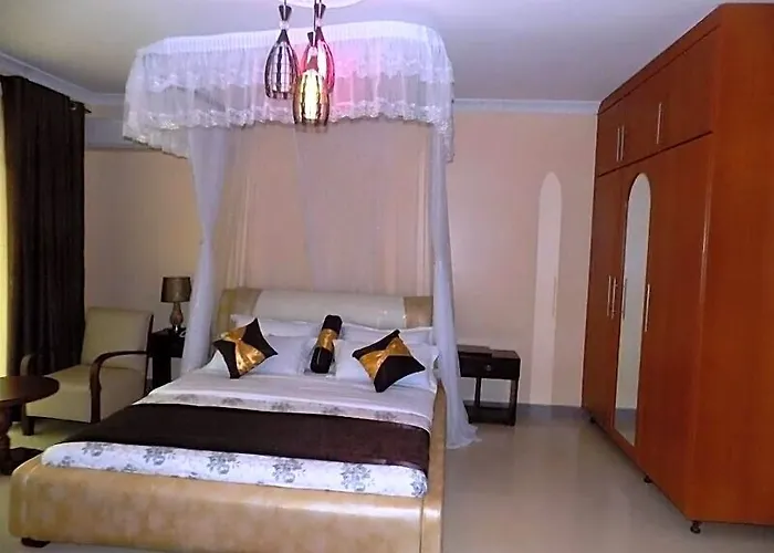 Nican Resort Hotel