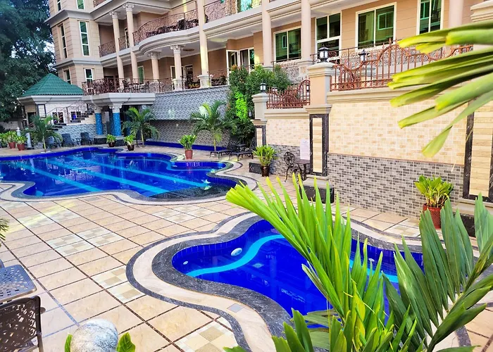 Fountain Palace Hotel & Suites