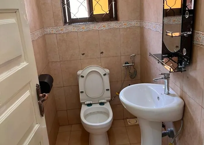 Carizma Hotel And Restaurant